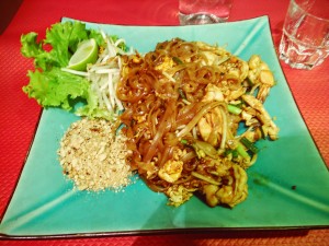 Pad thai crevette kheak & vero restaurant canal saint martin paris